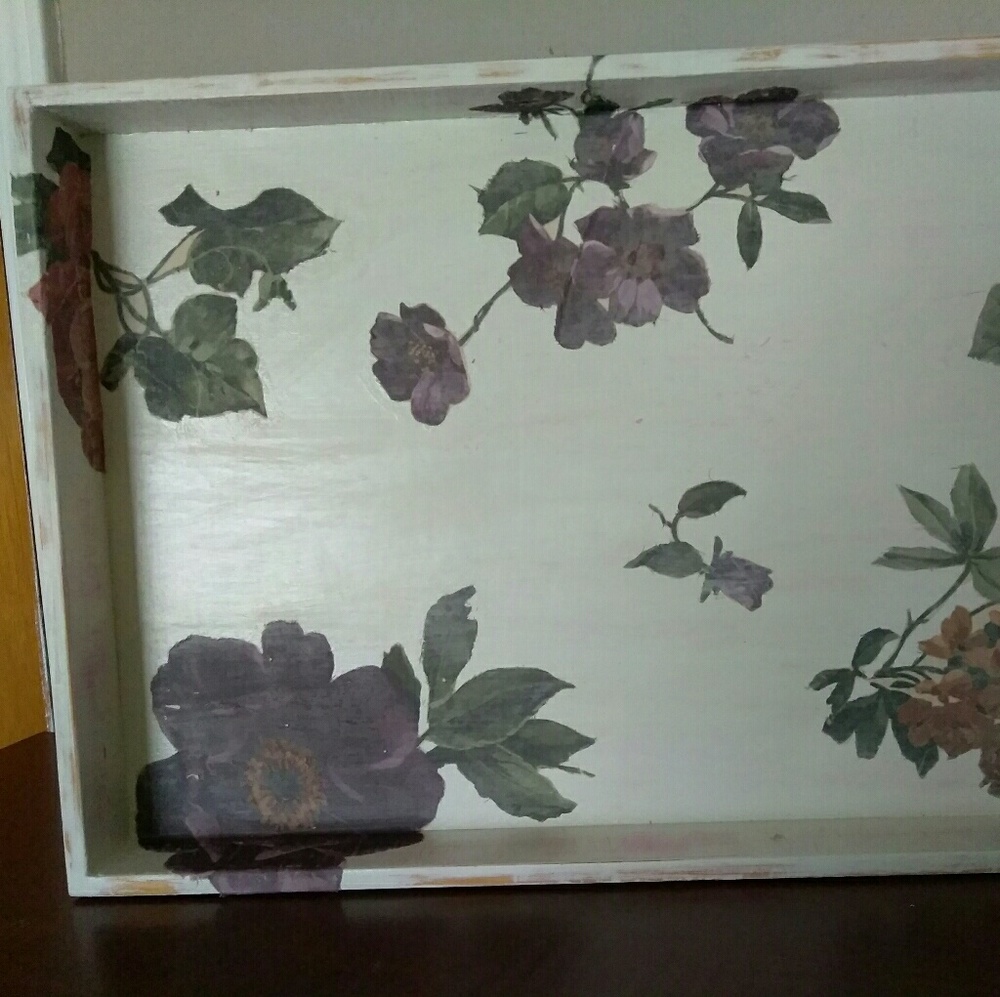 Serving tray